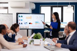 Read more about the article Balancing Challenges and Opportunities: The Complex Landscape of Advertising Pitches 